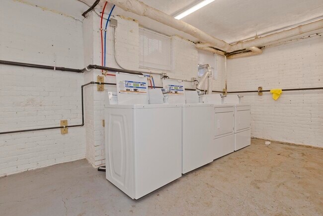 Building Photo - 228 Belmont Ave