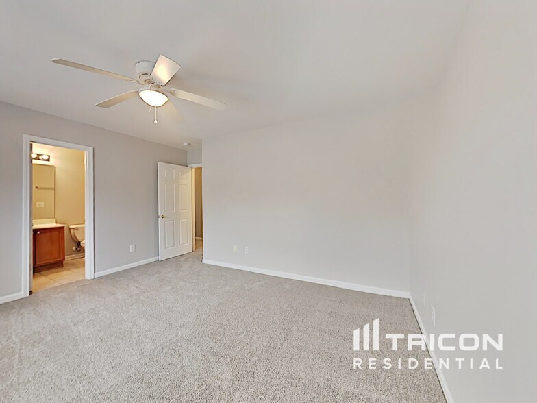 Building Photo - 4805 Canipe Dr