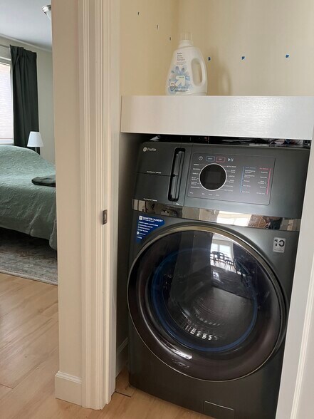 Building Photo - 5516 Market St