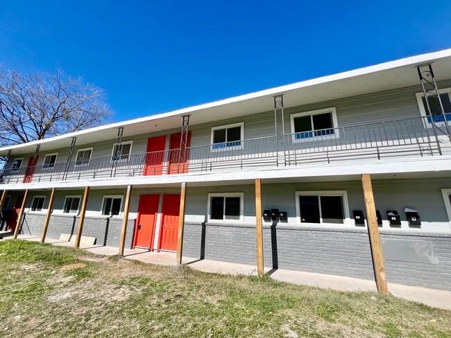 Building Photo - 2807 Observation Drive