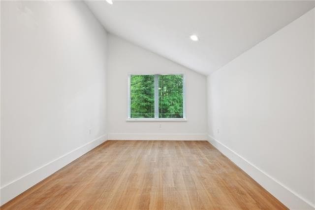 Building Photo - 204 Woodlawn Ct