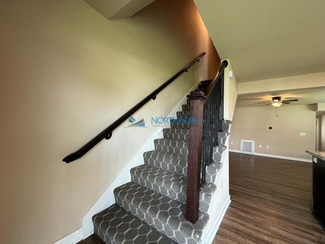 Building Photo - Maintained 3 Bed, 2.5 Bath House In Belton