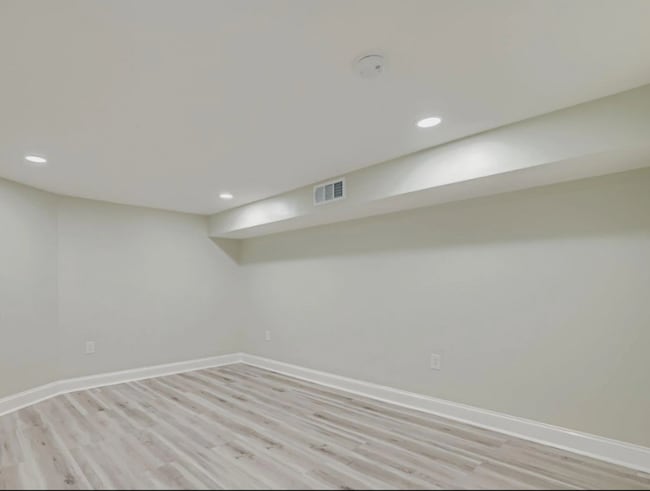 Building Photo - 8903 Flagstone Cir