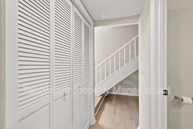 Building Photo - 1163 Monaco Dr