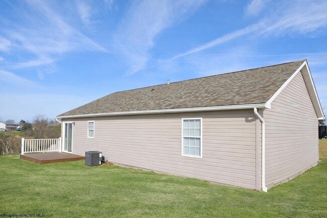 Building Photo - 1002 Bakers Ridge Rd