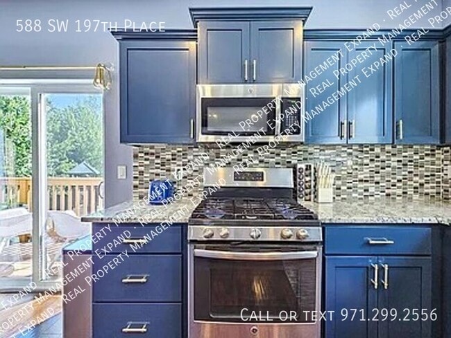 Building Photo - 588 SW 197th Pl