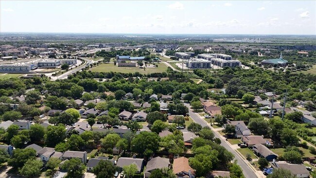 Building Photo - 12185 Chelsea Glen Pl