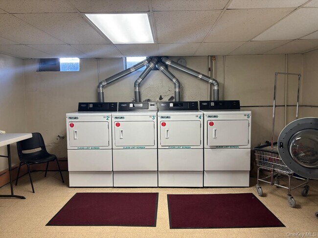 Building Photo - 3 NY-17