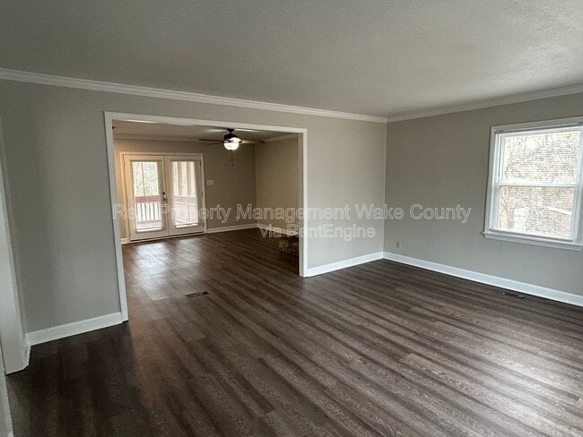 Building Photo - 606 Infinity Rd