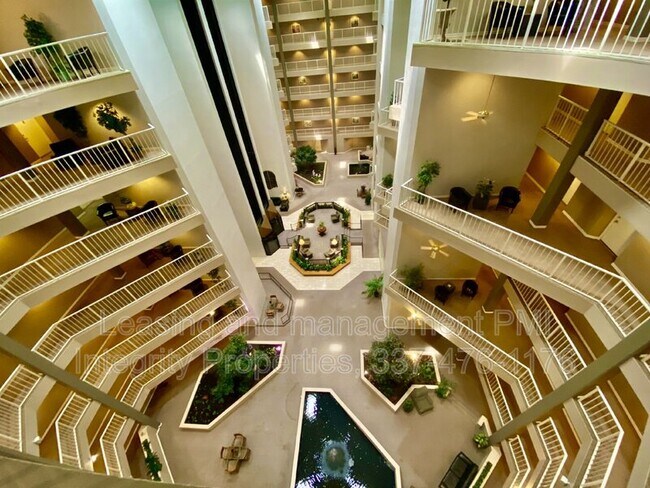 Building Photo - 11550 Southfork Ave