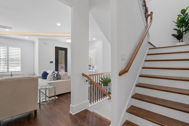 Building Photo - 161 Brush Creek Ct