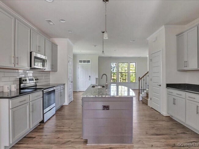 Building Photo - 334 Hay Ml Aly