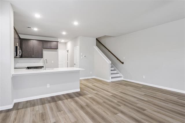 Building Photo - 6717 Glimfeather Dr