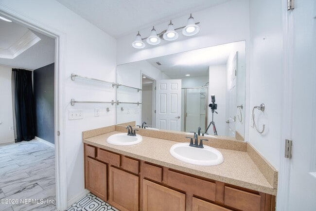 Building Photo - 7019 Coldwater Dr