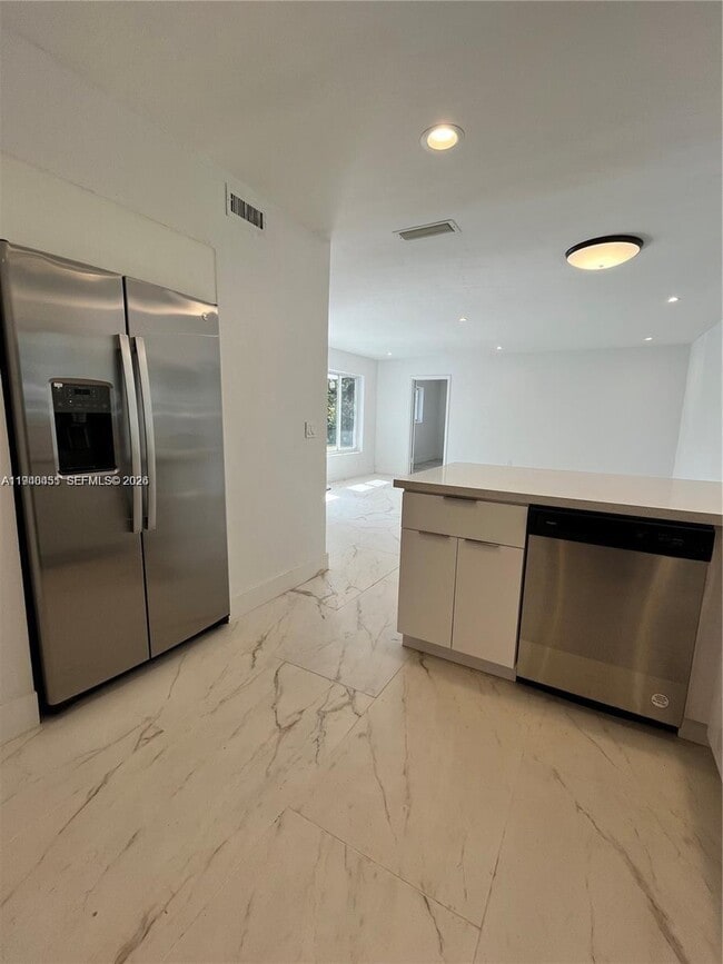 Building Photo - 971 NW 200th Terrace