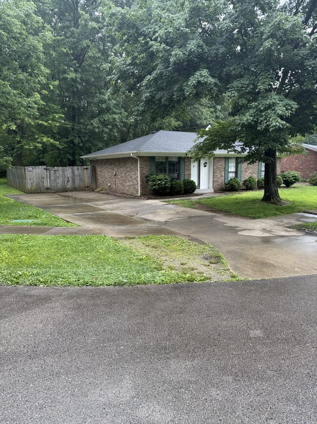 Building Photo - 6411 Bilsim Ln