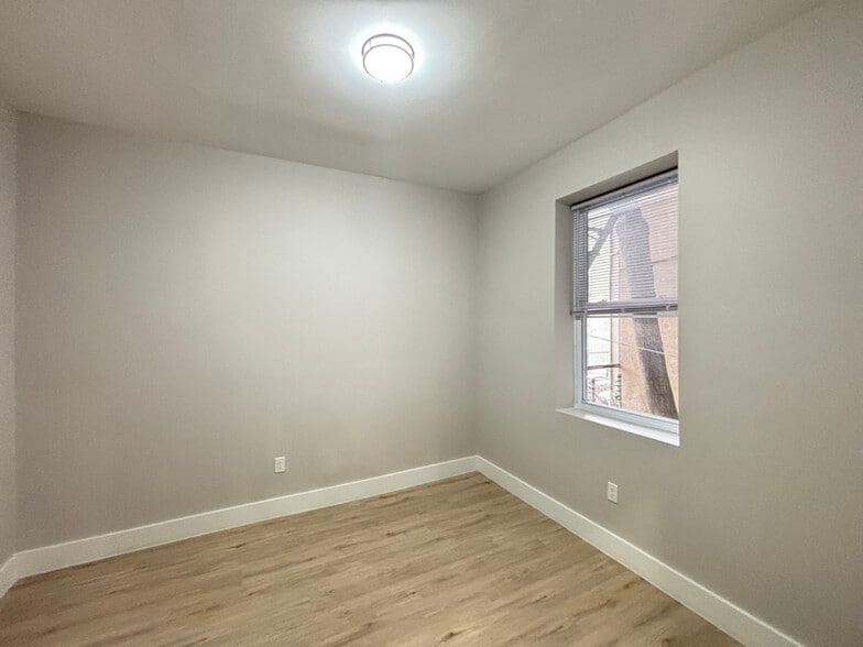 Building Photo - 5008 Palisade Ave