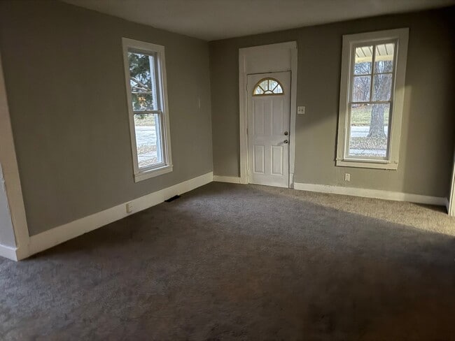 Building Photo - 1204 N Church St