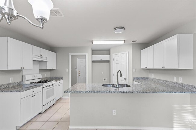 Building Photo - 3304 Kissman Dr