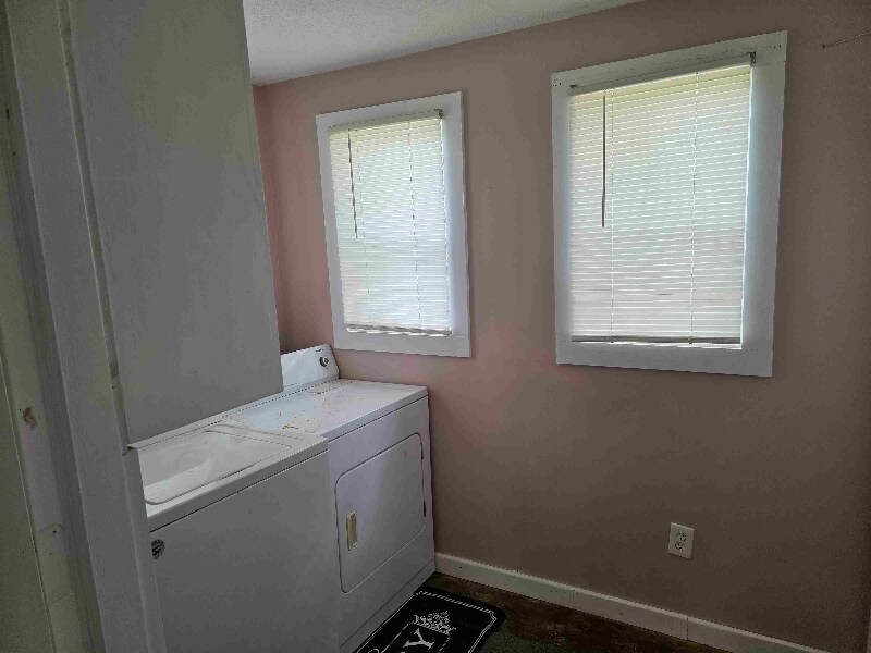Building Photo - 500 Cathcart Dr