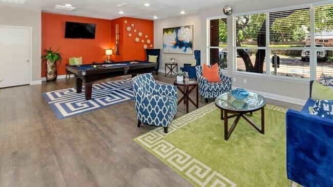 Building Photo - 2301 Pebble Vale Dr