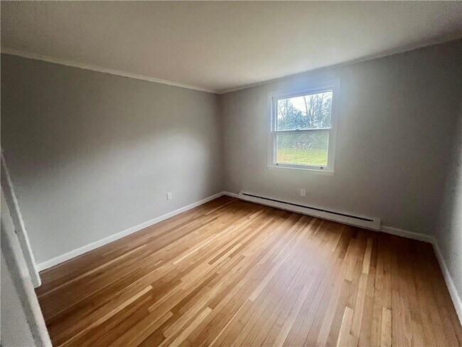 Building Photo - 19 Ethel Dr