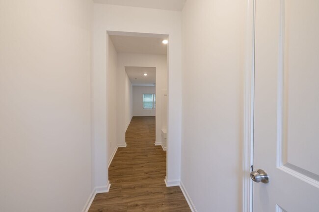 Building Photo - Free Month's Rent! NEW Townhome within Wal...