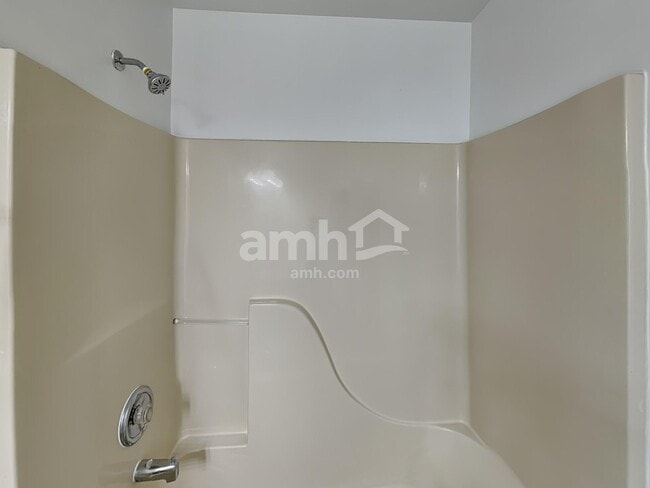 Building Photo - 2200 Brindlewood Dr