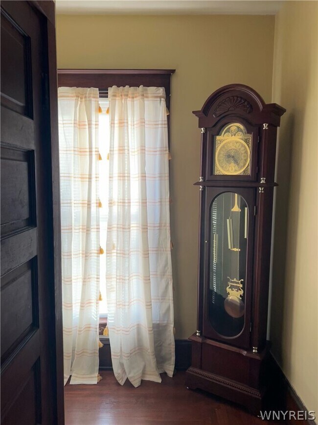 Building Photo - 18 Parkway St