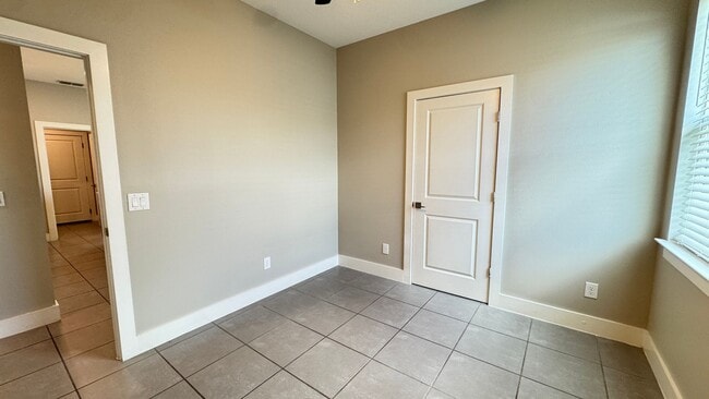 Building Photo - Beautiful 4 Br/2 Ba Home in Poinciana!!