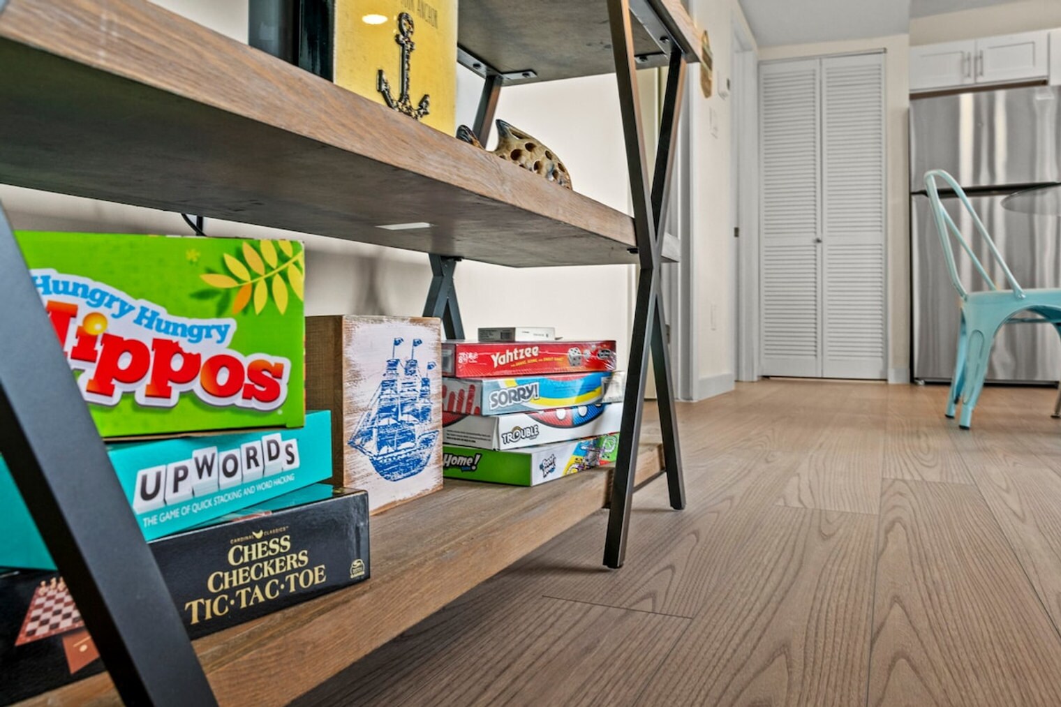 Building Photo - 4000 Gulf Terrace Dr