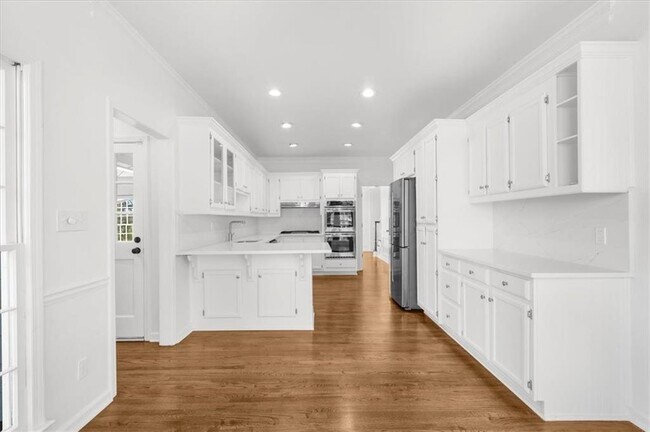 Building Photo - 11215 Highfield Chase Dr