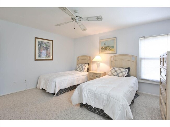 Building Photo - 3440 Gulf of Mexico Dr