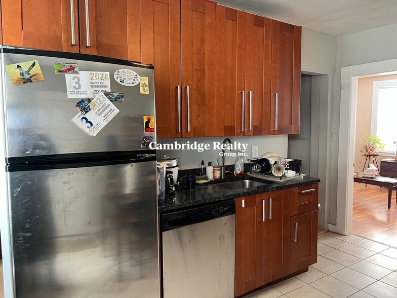 Building Photo - 281 Cardinal Medeiros Ave