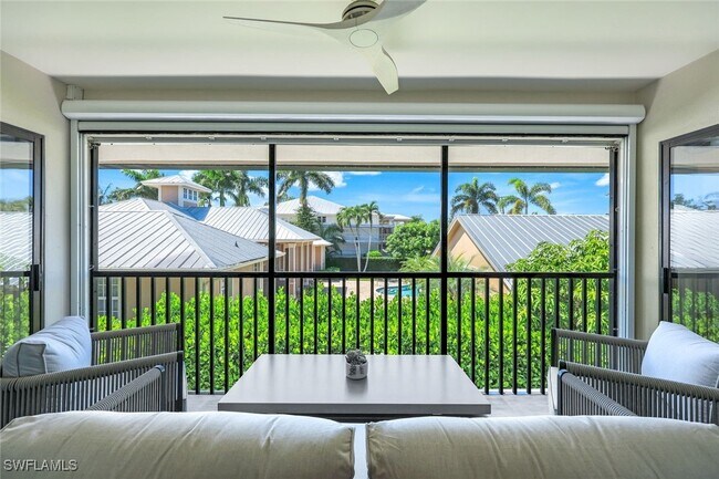 Building Photo - 295 5th Ave S