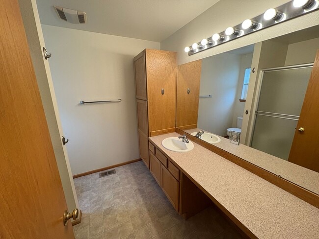 Building Photo - 3515 Malland Ct