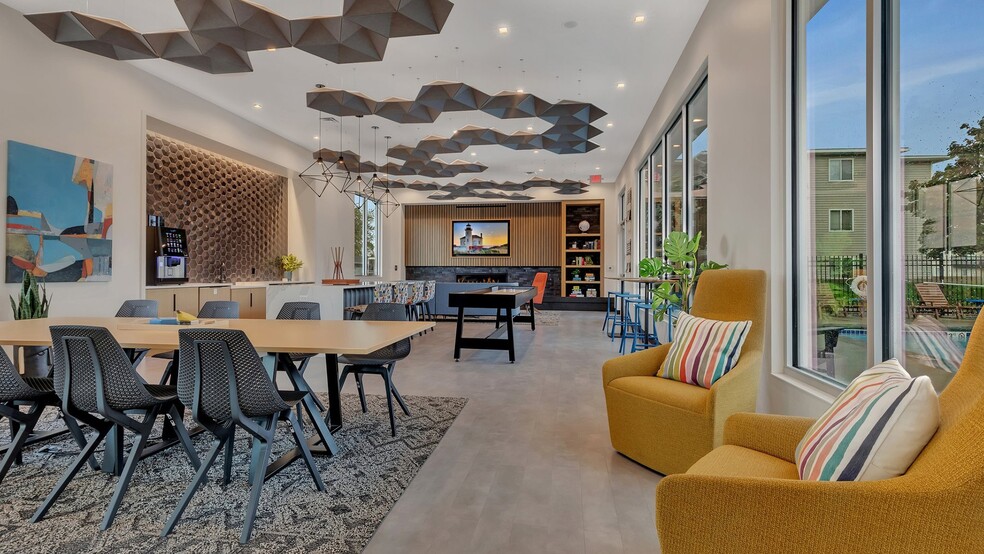 Building Photo - Prosper West