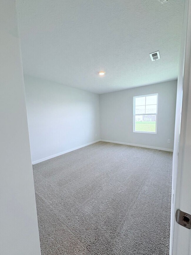 Building Photo - New Build 4-bedroom, 2.5-bath, Pet Friendl...