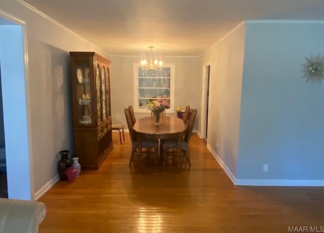 Building Photo - 1394 Avalon Ln