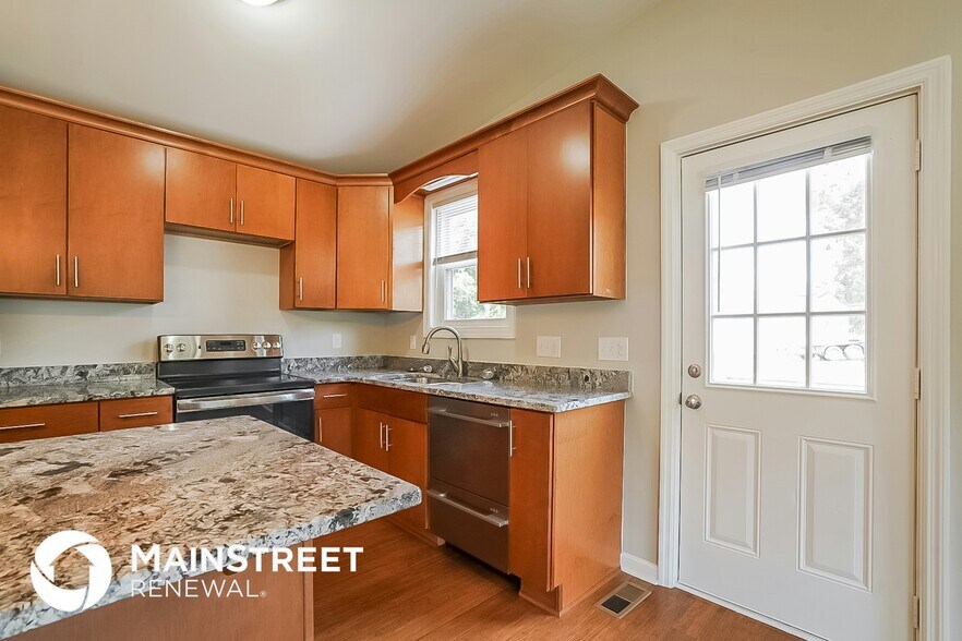 Building Photo - 6416 Premier Dr