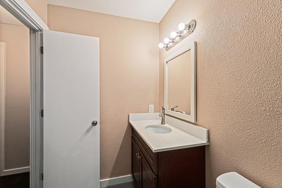 Building Photo - 8524 Dryfield Dr