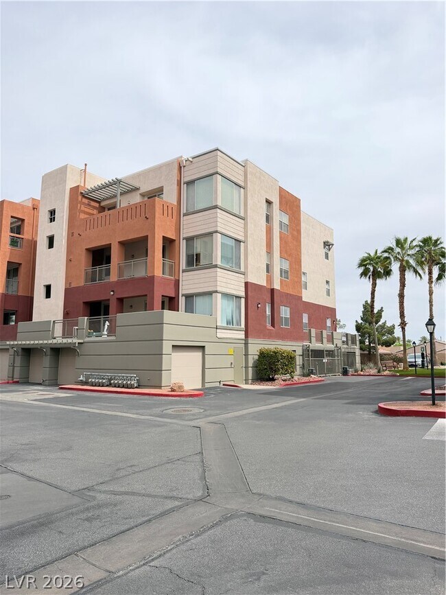 Building Photo - 87 E Agate Ave