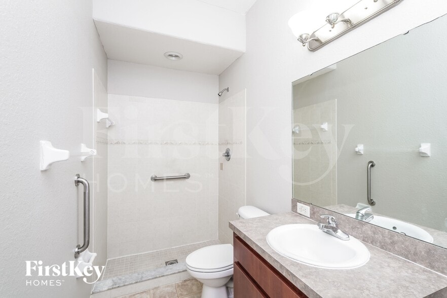 Building Photo - 3261 Pebblebrooke Blvd