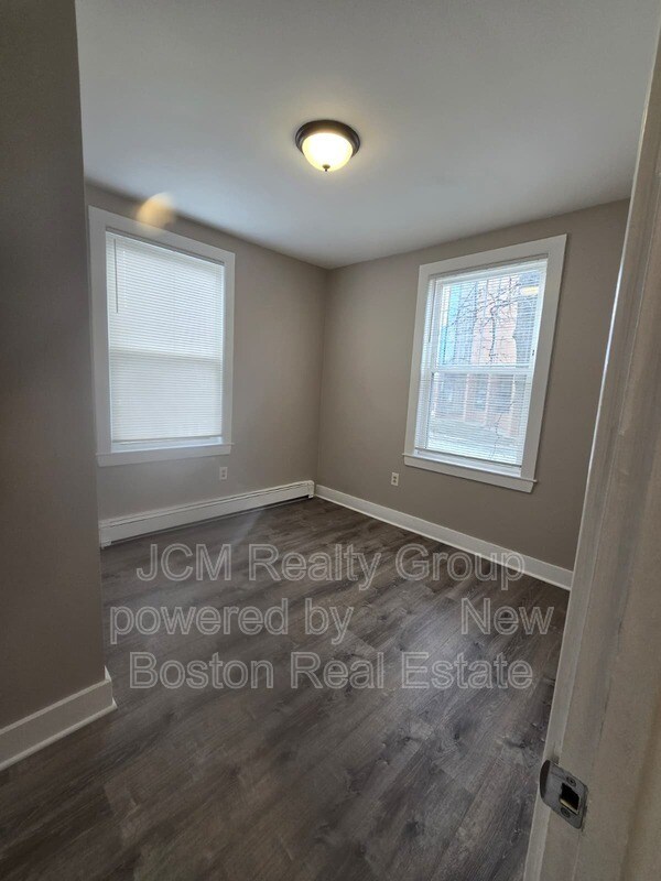 Building Photo - 40 Winthrop St