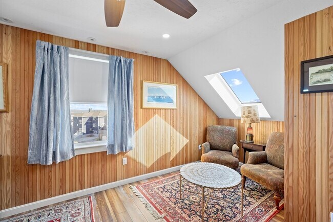 Building Photo - 43 Oceanside Dr