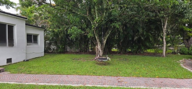 Building Photo - Northwest 98th Street, Miami Shores, FL 33150 - 3 BR 2 BA single-family home