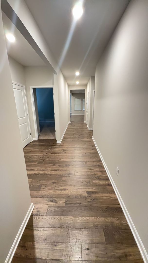 Building Photo - Stunning Spacious 4 bedroom 3 bath home in Oakland