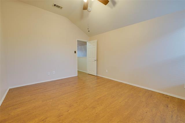 Building Photo - 506 Hickory Ln