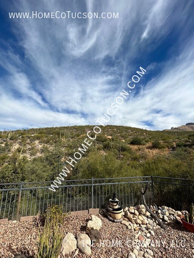Building Photo - 1767 Deer Hollow Loop
