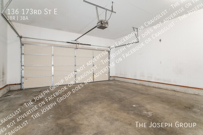 Building Photo - 136 173rd St E